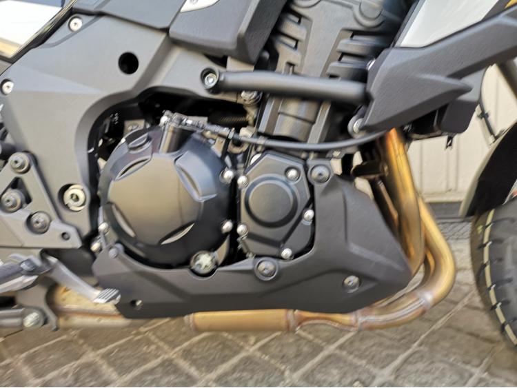 KAWASAKI VERSYS 1100 SE