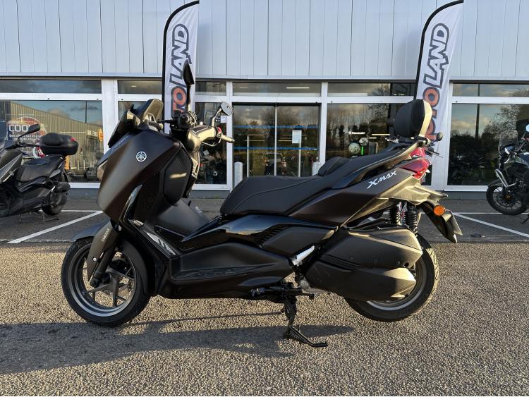 YAMAHA XMAX 300 Tech Max