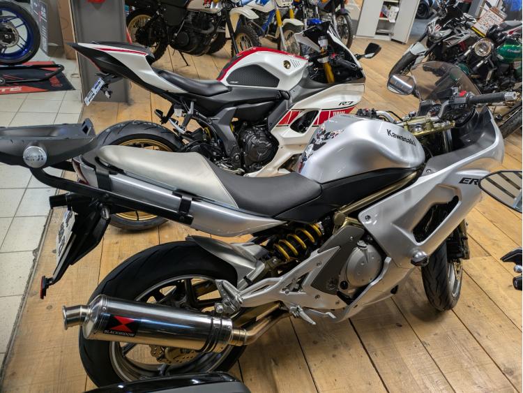 KAWASAKI ER-6
