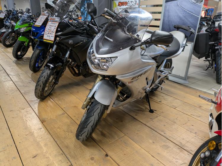 KAWASAKI ER-6