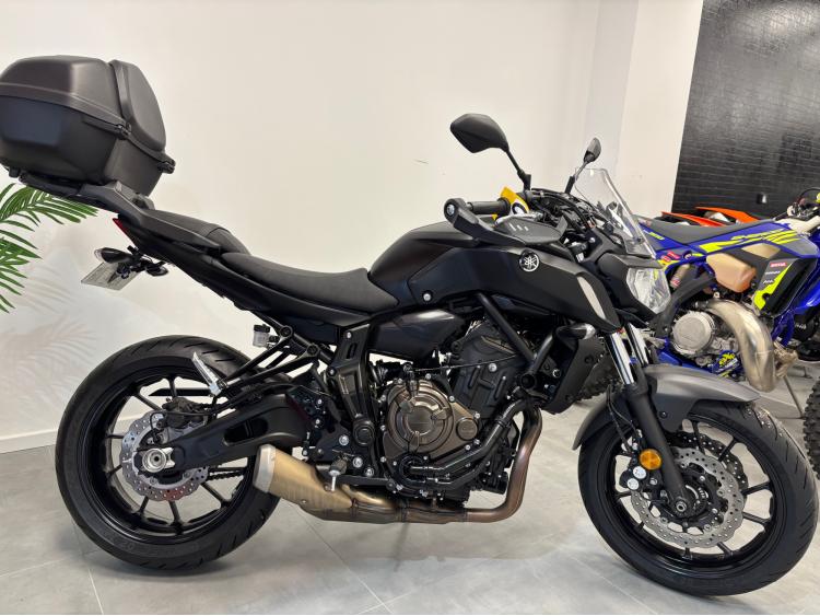 YAMAHA MT-07 A2