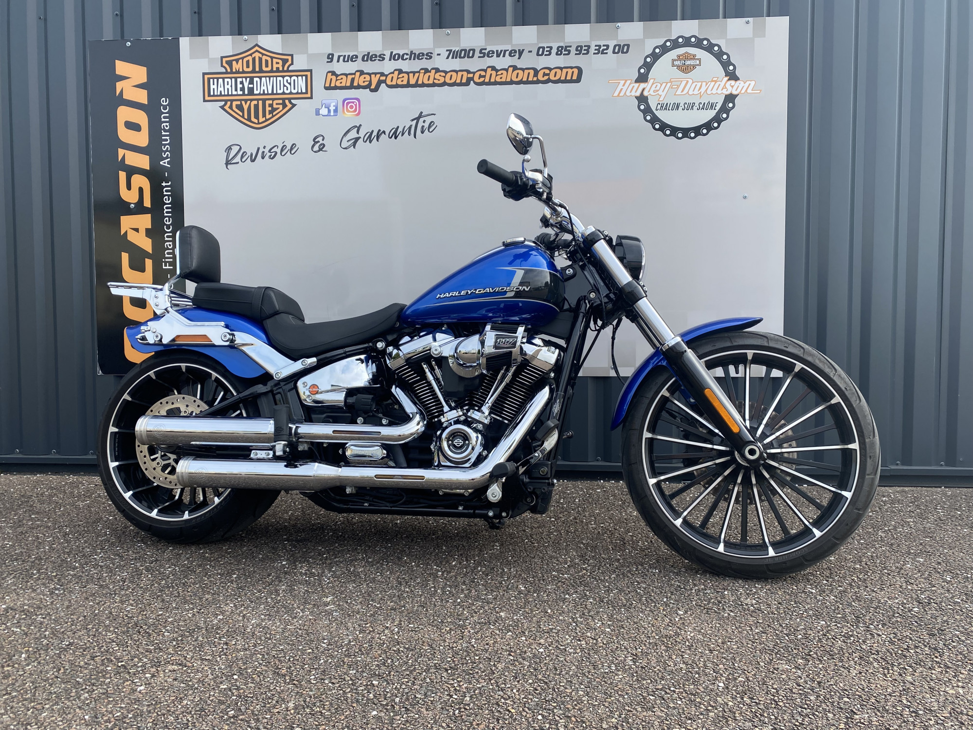 HARLEY-DAVIDSON SOFTAIL BREAKOUT 1923