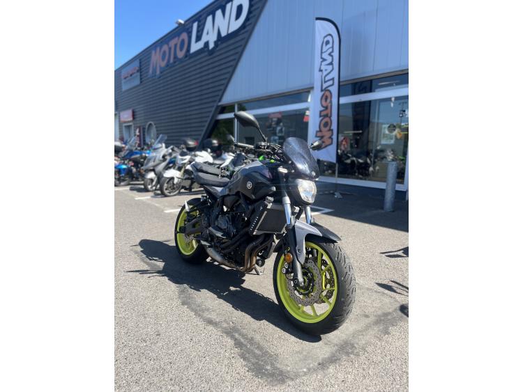 YAMAHA MT-07 (47.5CV)