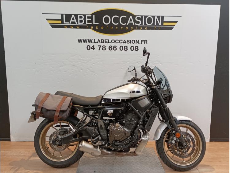 YAMAHA XSR 700
