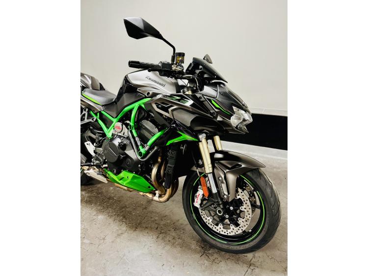 KAWASAKI Z H2 SE PACK PERFORMANCE ETAT NEUF LOA POSSIBLE