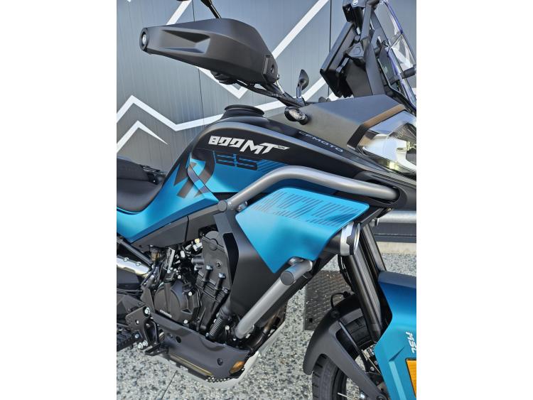 CF MOTO MT 800 ES Dispo en bleu ou blanc