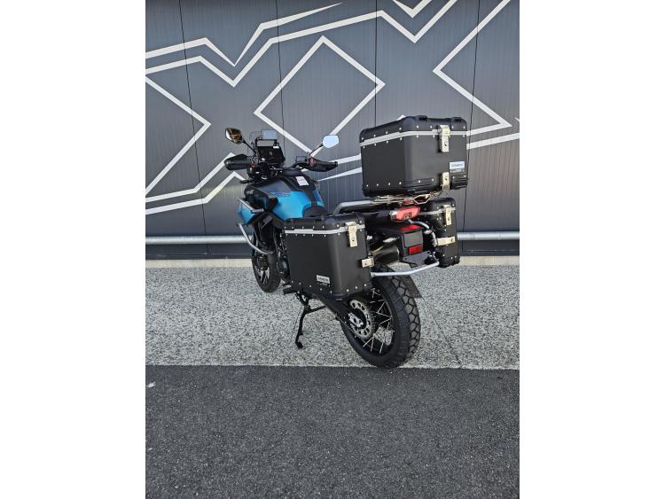 CF MOTO MT 800 ES Dispo en bleu ou blanc