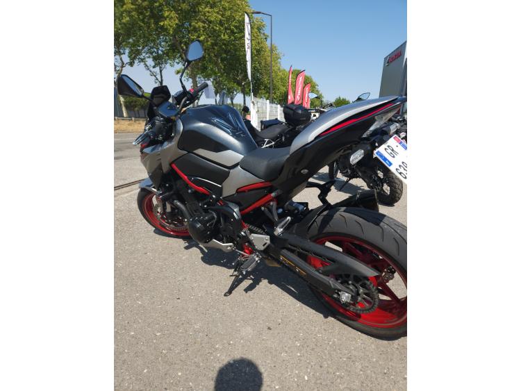 KAWASAKI Z 900