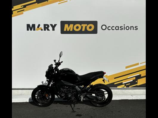 YAMAHA MT-09