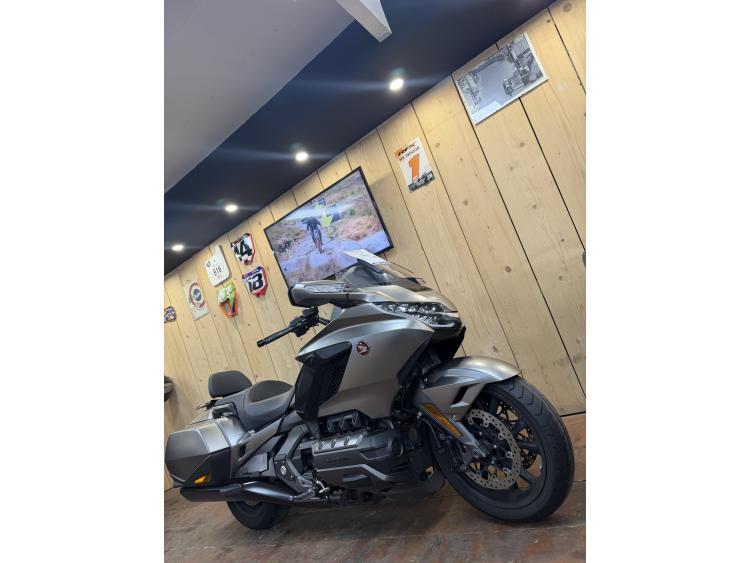HONDA GOLDWING 1800 BAGGER / GARANTIE 12MOIS 