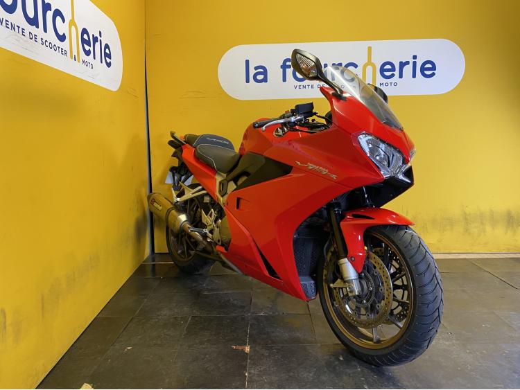 HONDA VFR 800 F / VFR 800