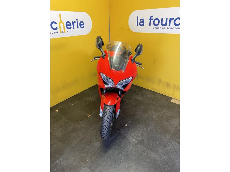 HONDA VFR 800 F / VFR 800