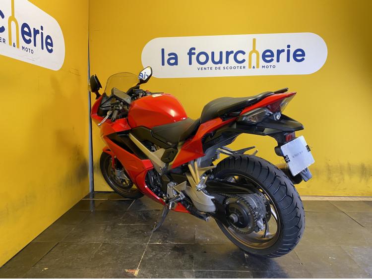 HONDA VFR 800 F / VFR 800