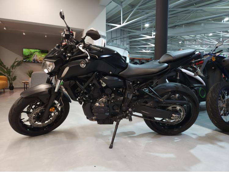 YAMAHA MT-07 (47.5CV)