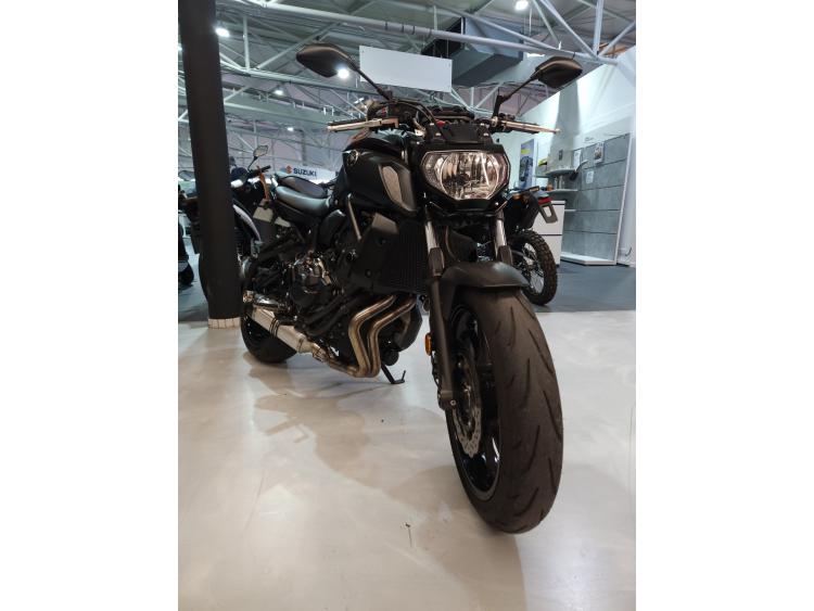 YAMAHA MT-07 (47.5CV)