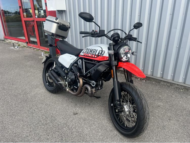DUCATI SCRAMBLER UBRAN MOTARD (A partir de 99€/mois)