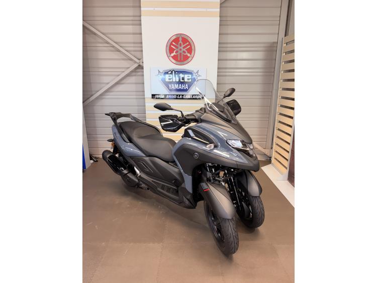 YAMAHA TRICITY 300