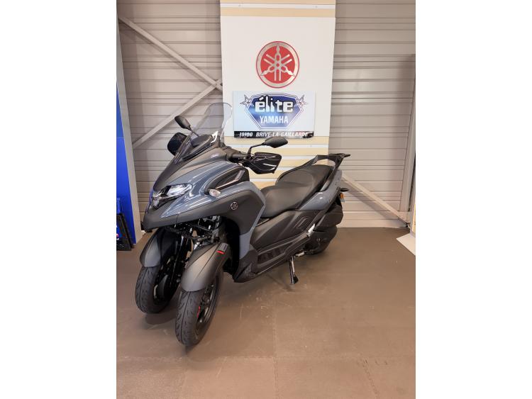 YAMAHA TRICITY 300