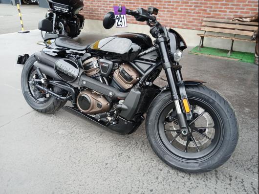 HARLEY-DAVIDSON SPORTSTER 1250 S