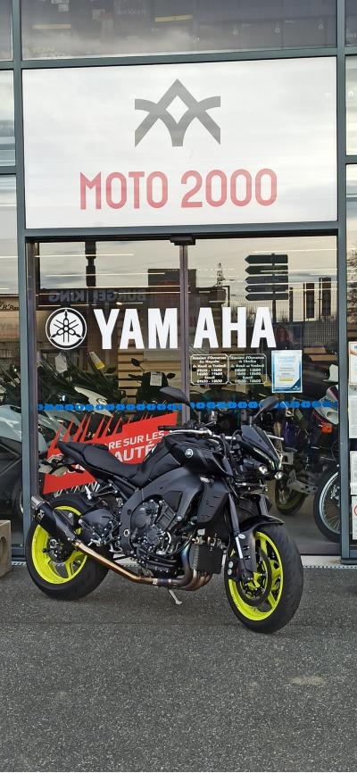 YAMAHA MT-10
