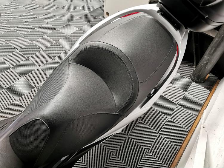 KYMCO DOWNTOWN 350 - 1ere main - Scooter accessible A2 - 350i