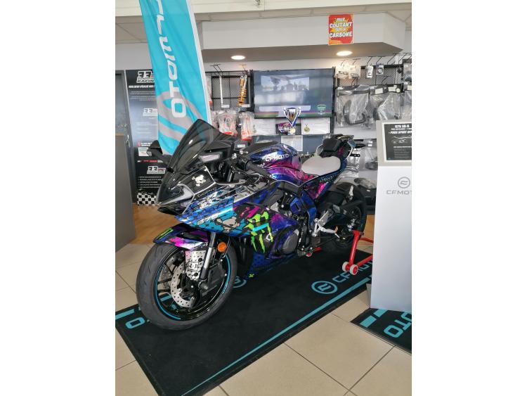 CF MOTO SR 675 R Full Option / 155.44€mois / DSN MOTOS 33