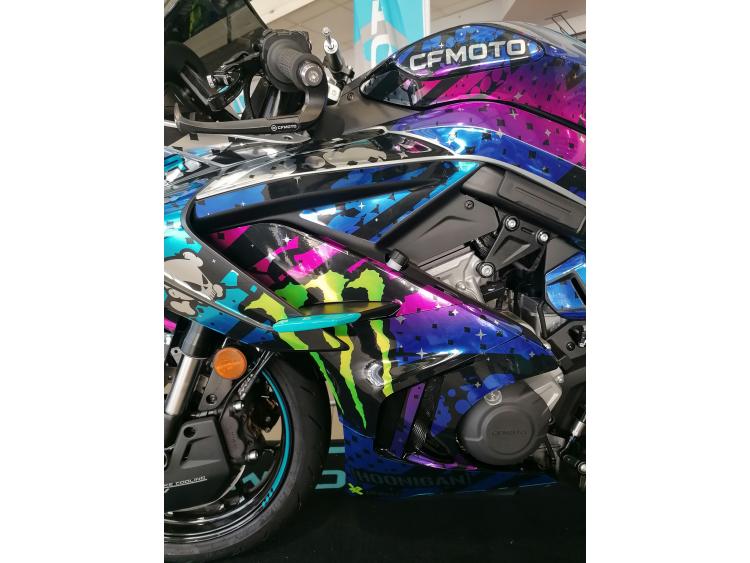 CF MOTO SR 675 R Full Option / 155.44€mois / DSN MOTOS 33