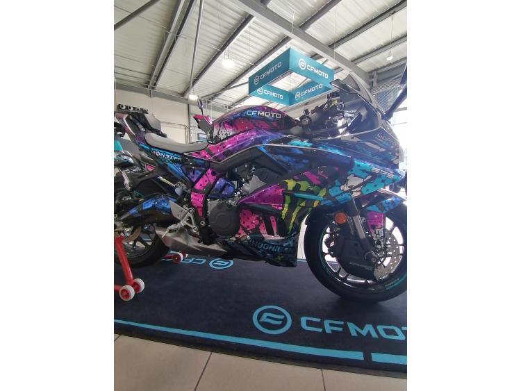 CF MOTO SR 675 R Full Option / 155.44€mois / DSN MOTOS 33