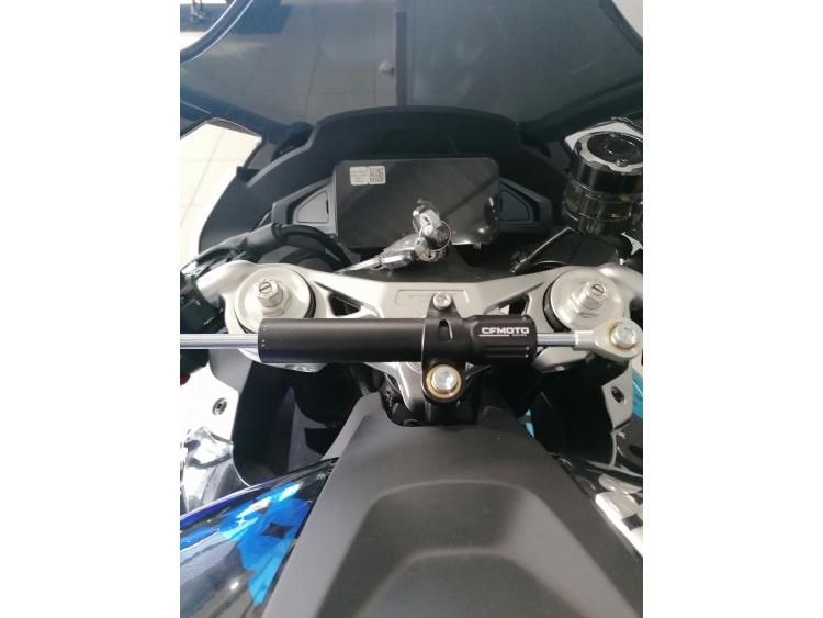 CF MOTO SR 675 R Full Option / 155.44€mois / DSN MOTOS 33