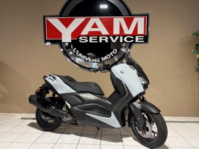 YAMAHA XMAX 300 Tech Max