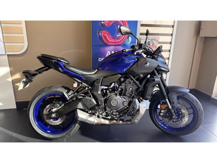 YAMAHA MT-07