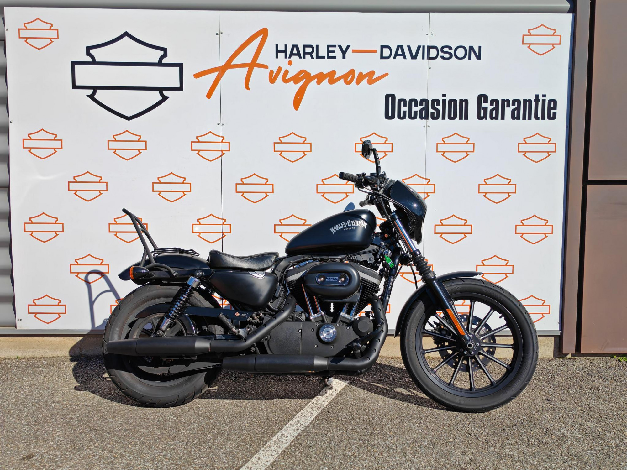 HARLEY-DAVIDSON SPORTSTER IRON 883