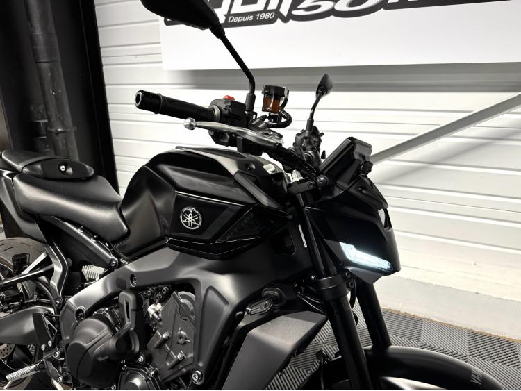 YAMAHA MT-09  Y-AMT - MT09 YAMT - Garantie constructeur - A partir de 165e/Mois sans apport