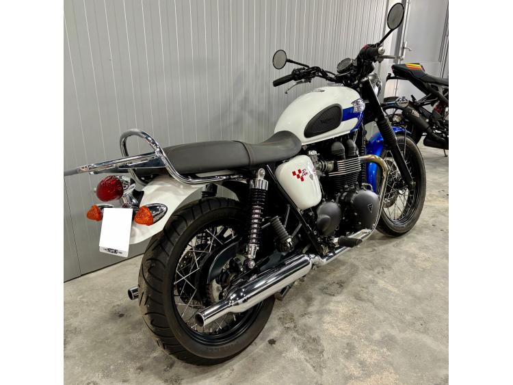 TRIUMPH Bonneville T214