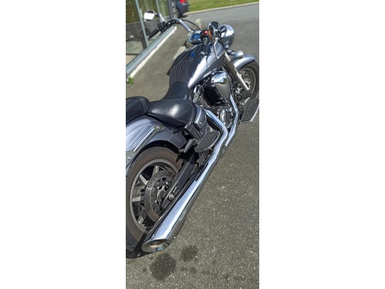 YAMAHA XVS 1300