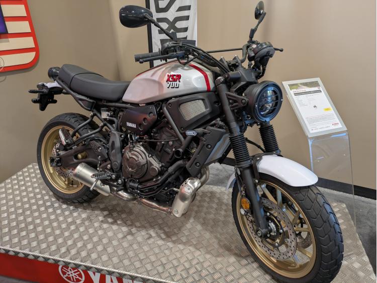 YAMAHA XSR 700 XTRIBUTE