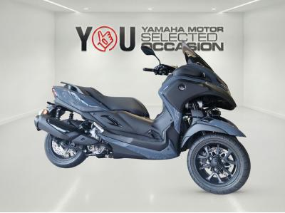 YAMAHA TRICITY 300