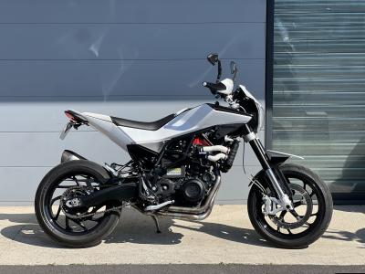 HUSQVARNA NUDA 900