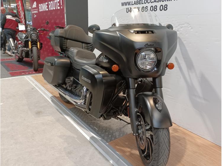 INDIAN ROADMASTER DARK HORSE