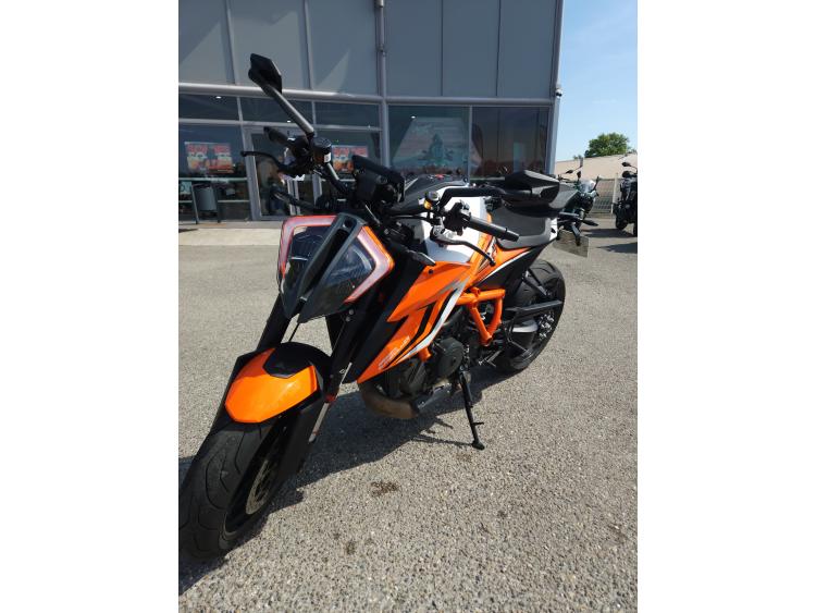 KTM 1290 SUPER DUKE R