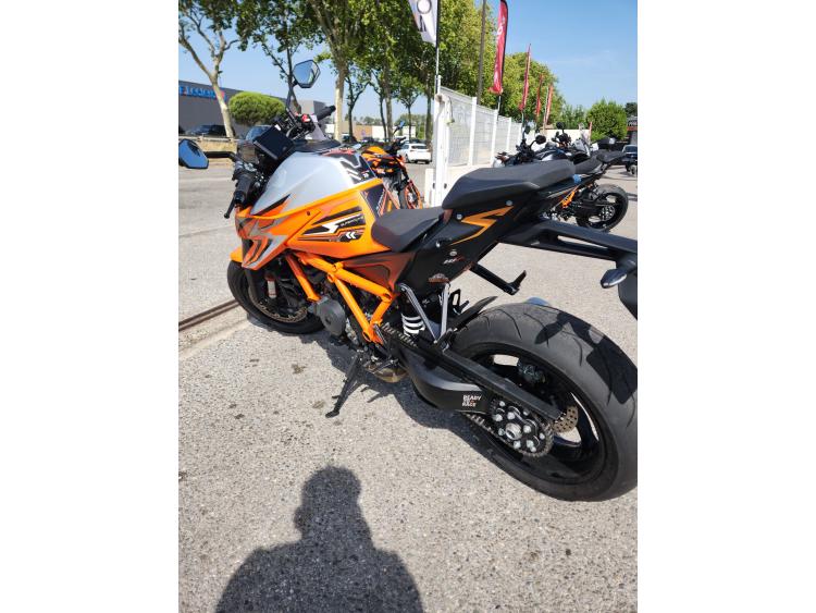 KTM 1290 SUPER DUKE R