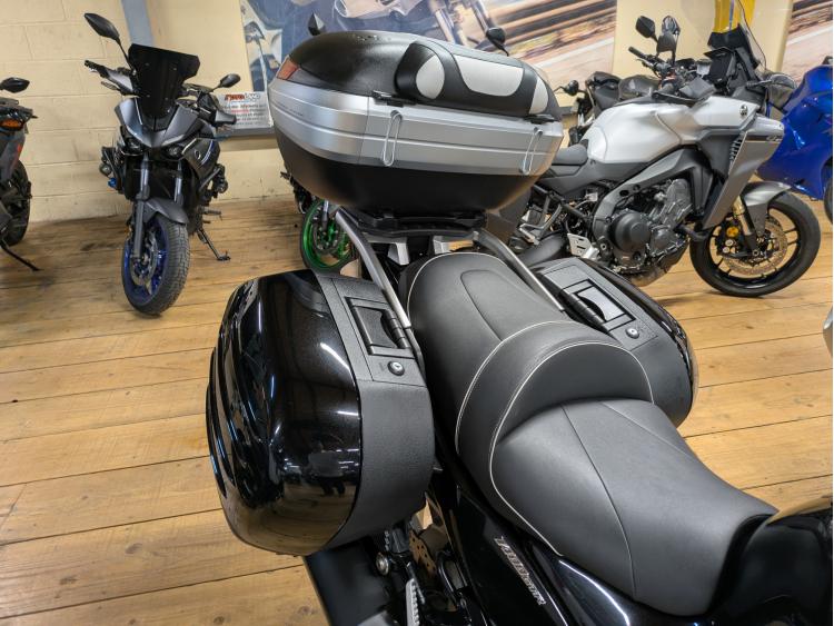 KAWASAKI GTR 1400
