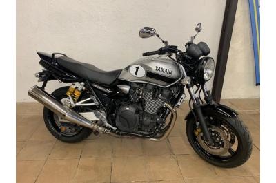 YAMAHA XJR 1300