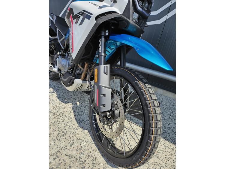 CF MOTO 450MT Dispo Noir/Gris ou Bleu/Blanc