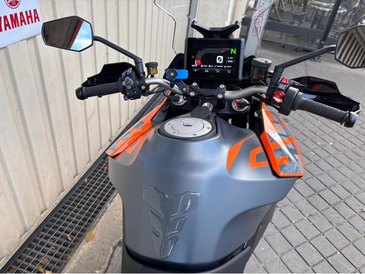 KTM 1290 SUPER DUKE GT TECH PACK 