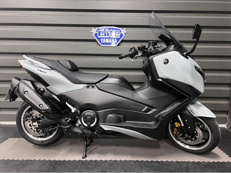 YAMAHA XP T-MAX 560 TECH MAX 2025 - Livraison 