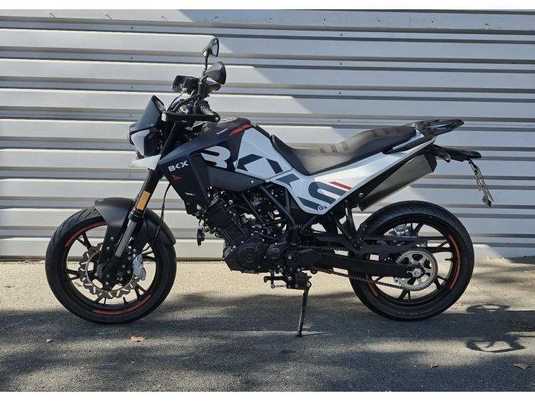 BENELLI BKX 125 S / NEUVE 0 KMS