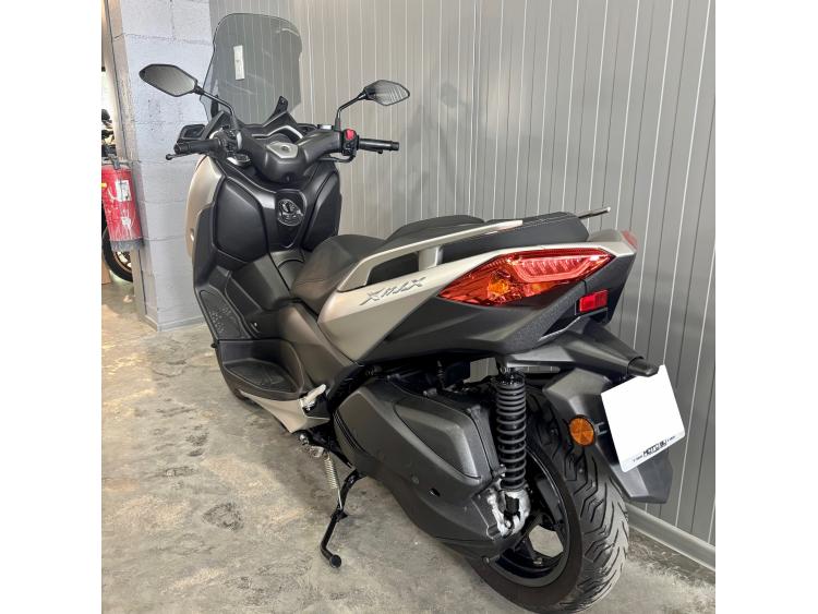 YAMAHA XMAX 300
