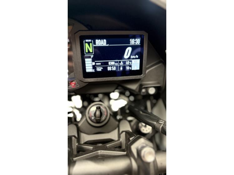 KAWASAKI VERSYS 1000 SE Grand Tourer