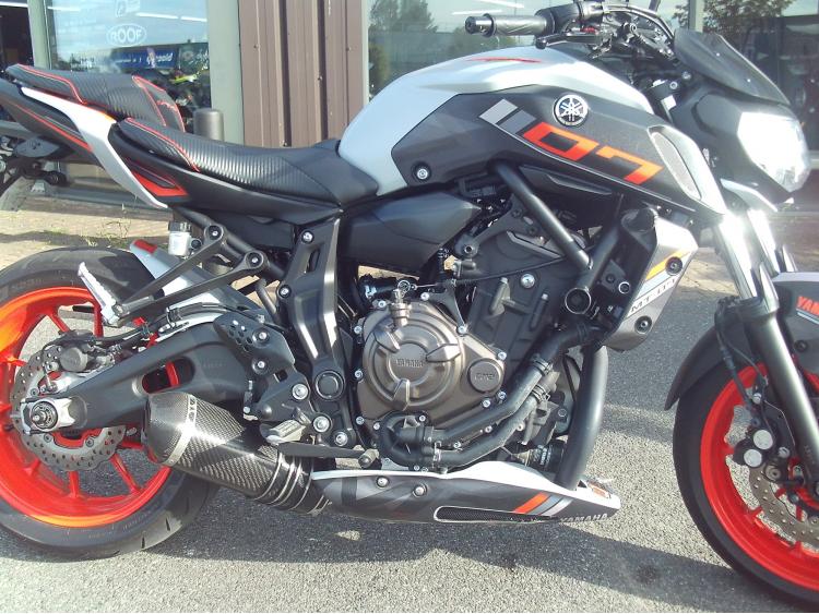 YAMAHA MT-07 (47.5CV)